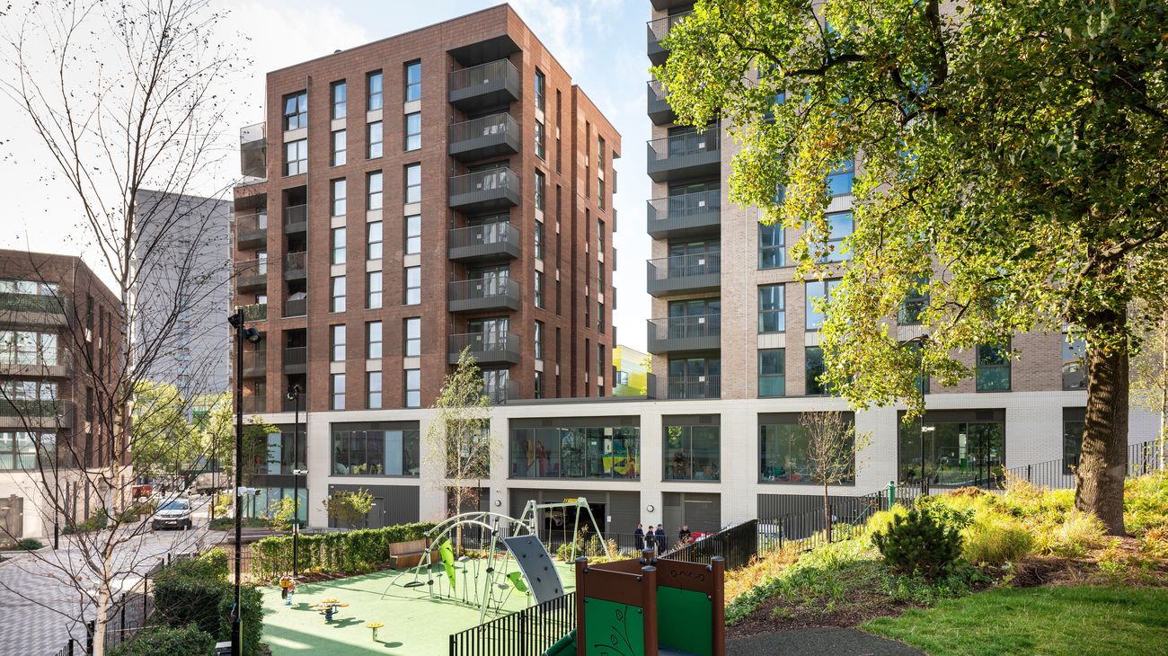 aw-new-68ee673f3705d.jpg (Gallery Full 1300x730)